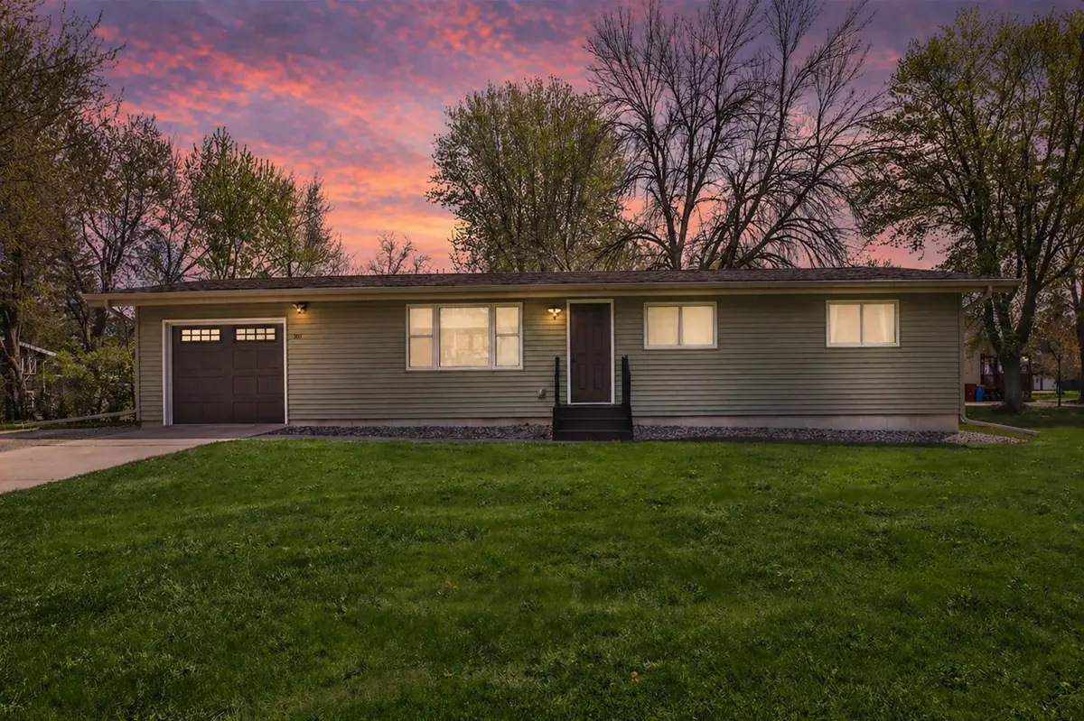 301 5th AVE NE, Blooming Prairie, MN 55917