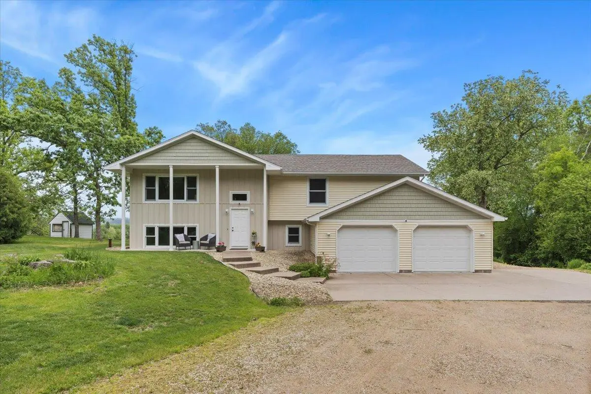 32824 361st AVE, Lake City, MN 55041