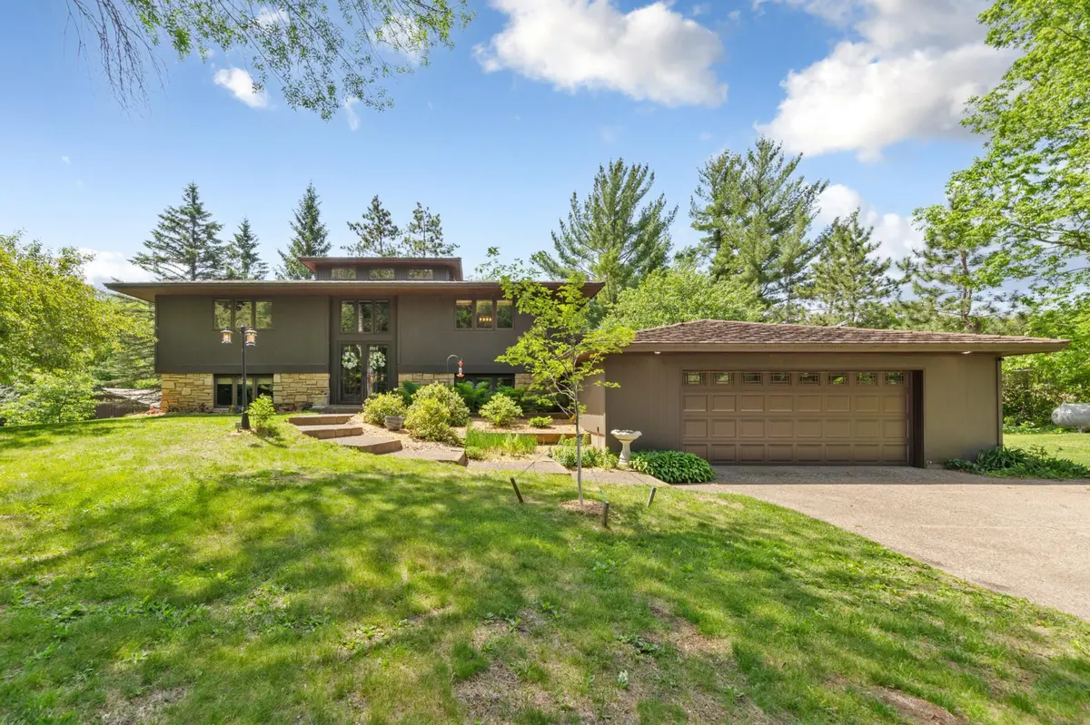 2375 175th ST E, Faribault, MN 55021