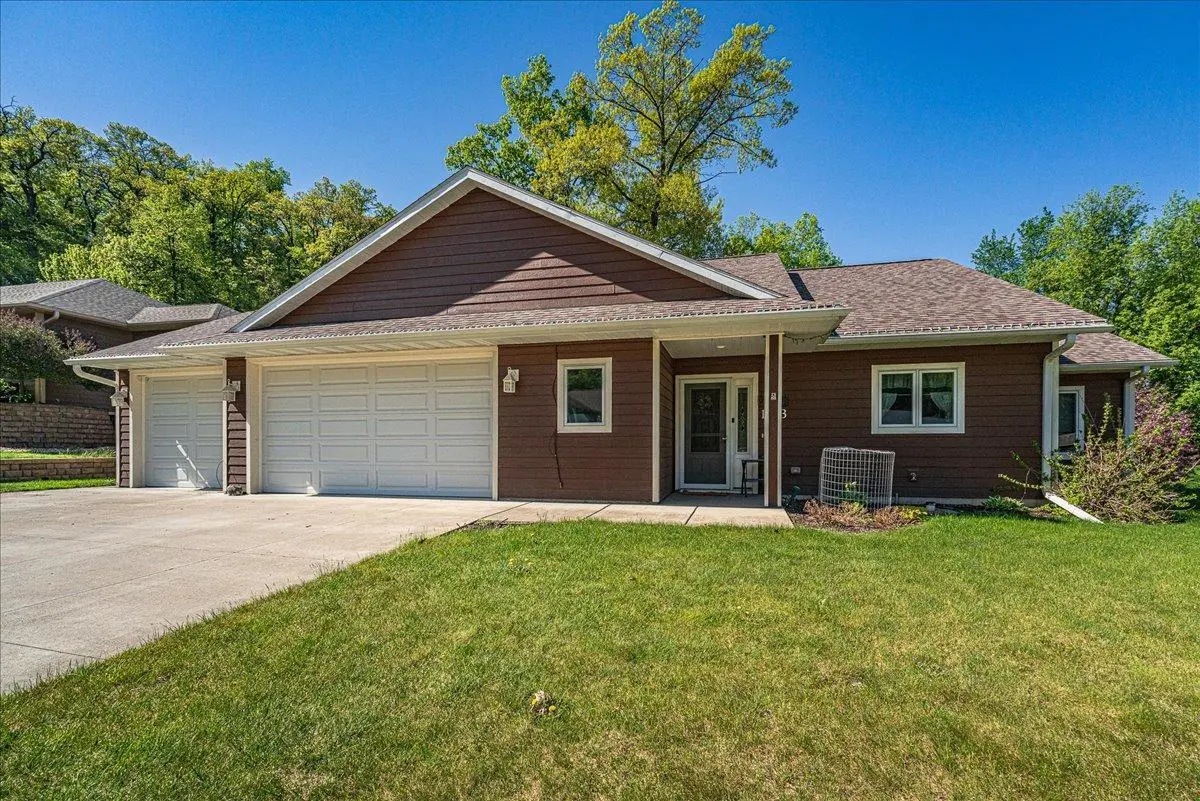 1753 Neal ST, Red Wing, MN 55066