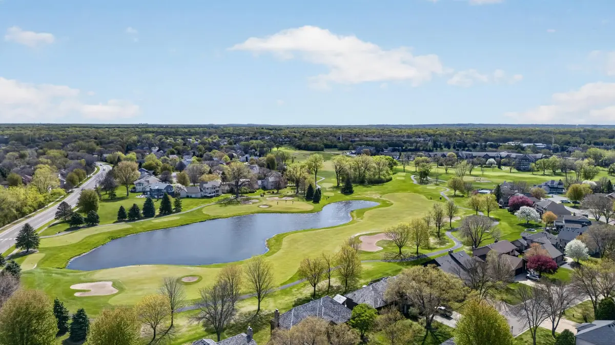 8842 Hillswick TRL, Brooklyn Park, MN 55443