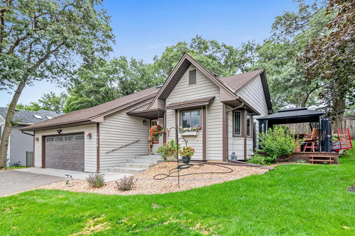 1936 121st AVE NE, Blaine, MN 55449