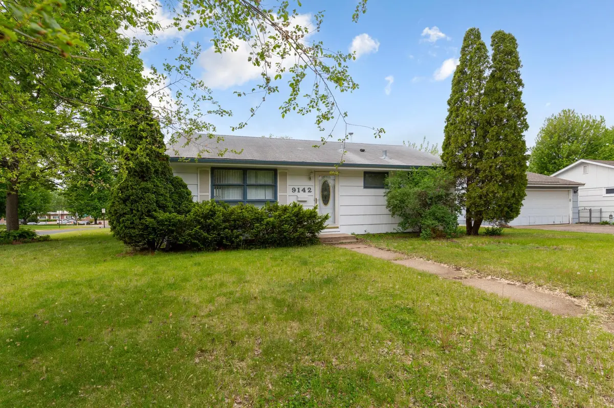 9142 1st AVE S, Bloomington, MN 55420