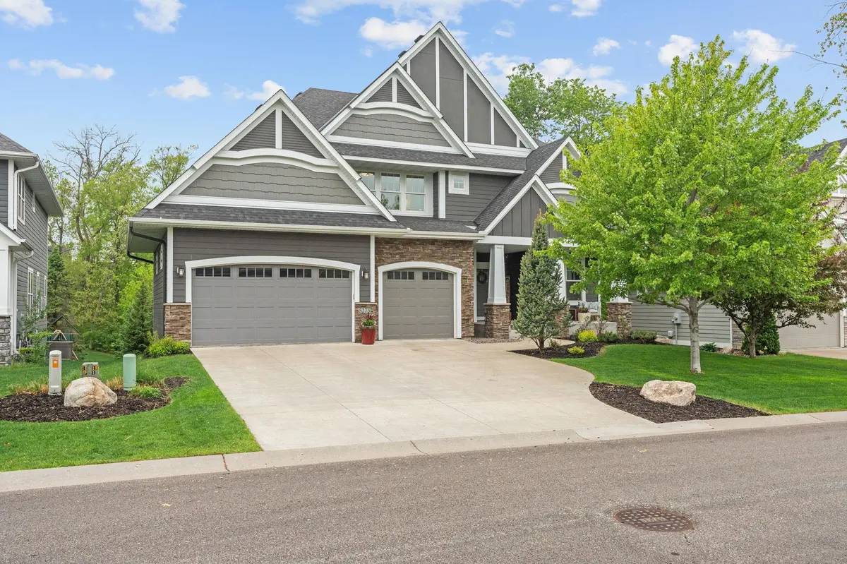 5275 Ranchview LN N, Plymouth, MN 55446