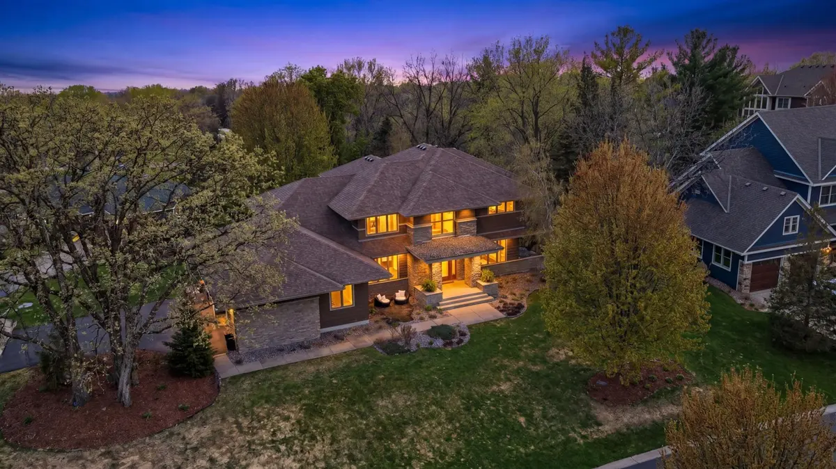 11641 Aileron CIR, Inver Grove Heights, MN 55077