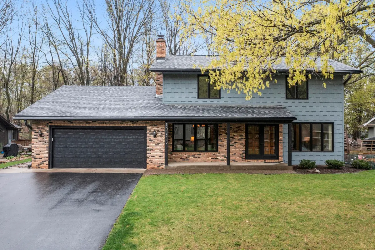 10725 34th AVE N, Plymouth, MN 55441