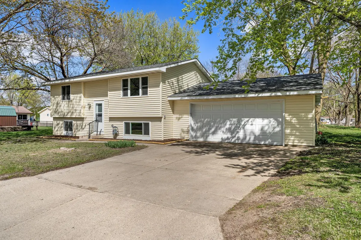 2333 4th AVE NW, Owatonna, MN 55060