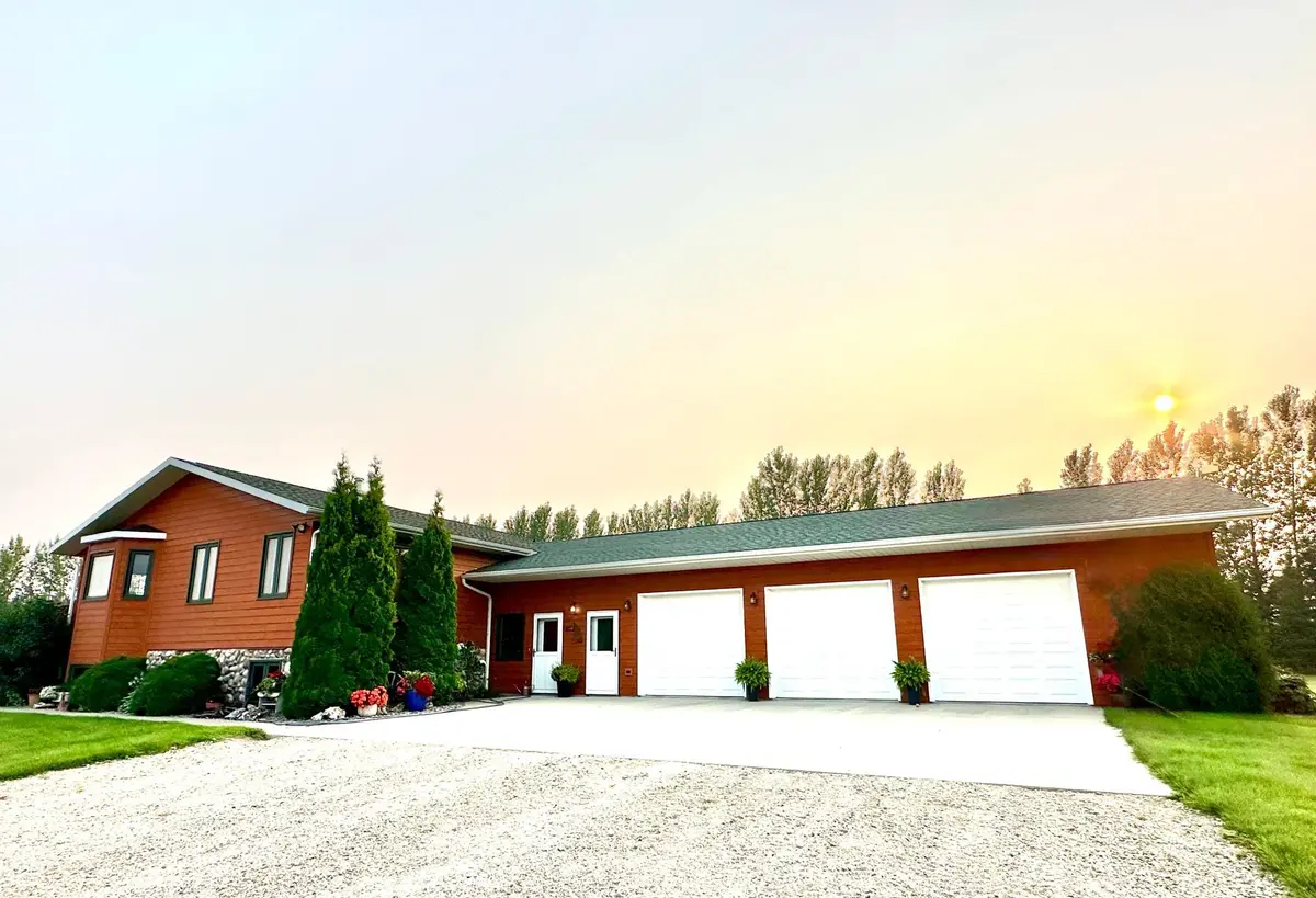 37165 220th ST, Roseau, MN 56751