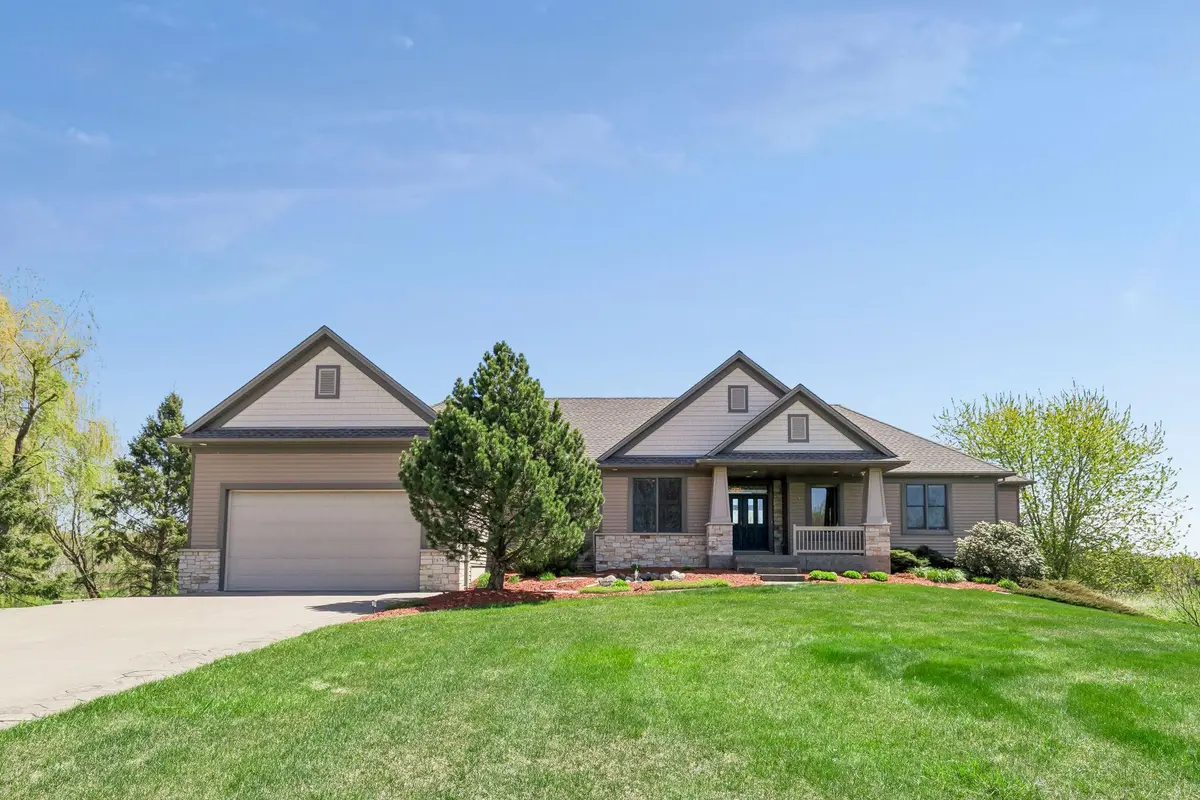 18745 Fontana ST, Wyoming, MN 55092