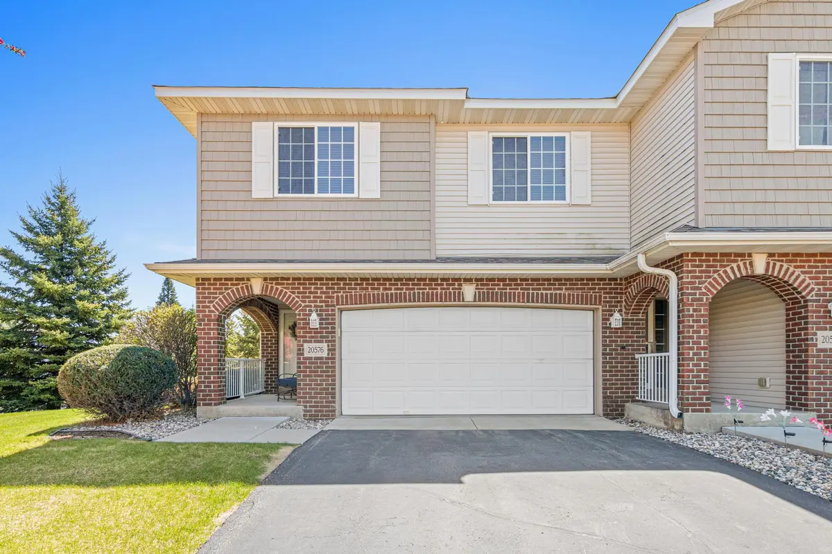20576 Hampshire WAY, Lakeville, MN 55044