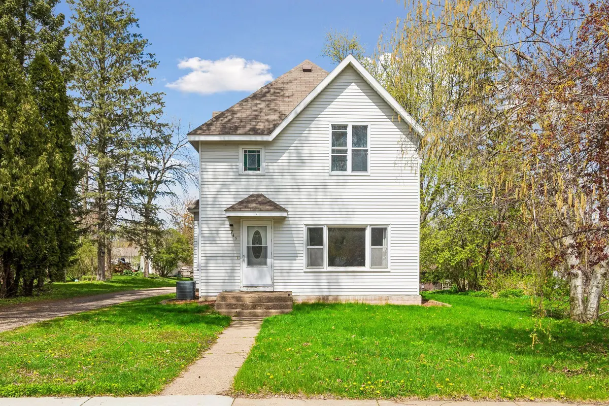 745 Broadway ST, Hammond, WI 54015