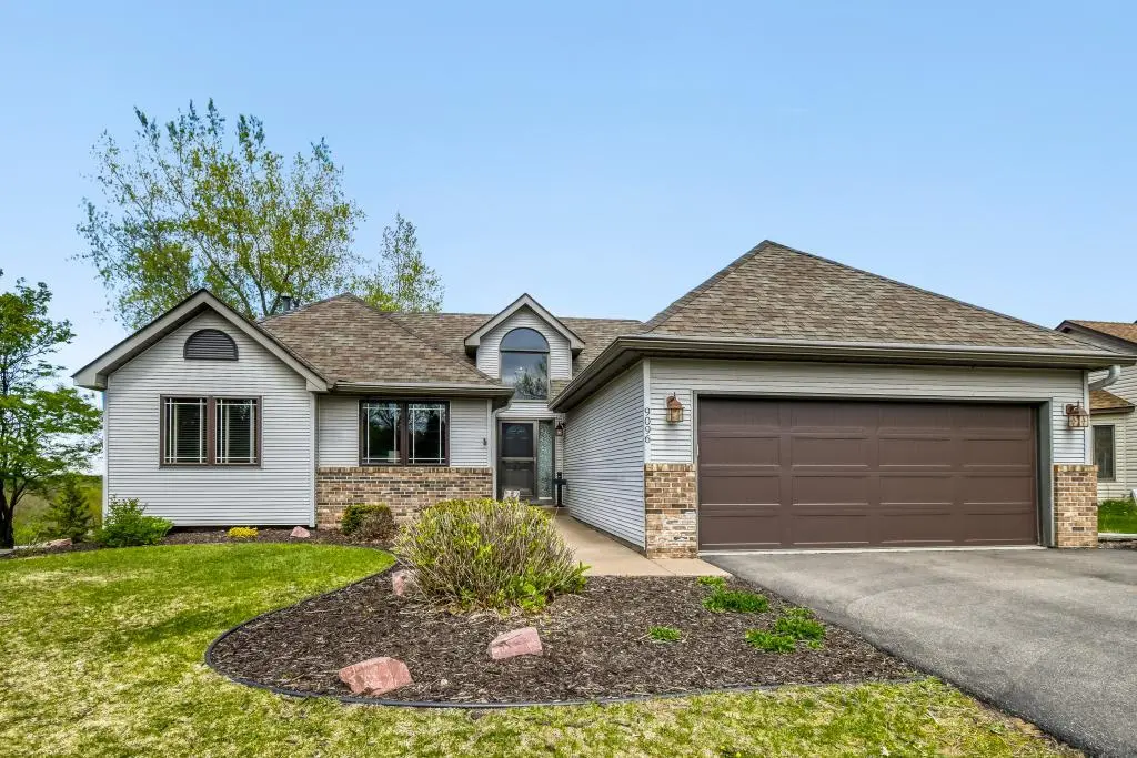 9096 Jergen AVE S, Cottage Grove, MN 55016