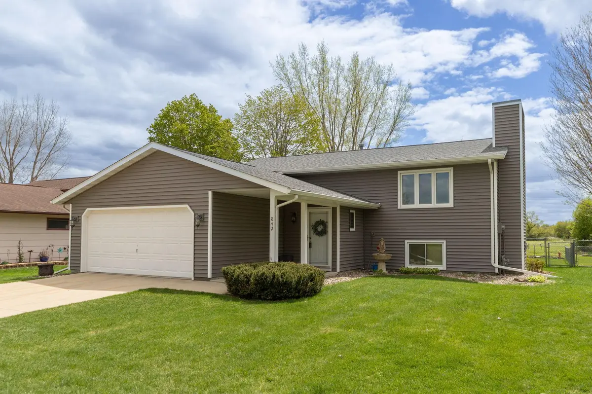 842 26th ST SE, Rochester, MN 55904