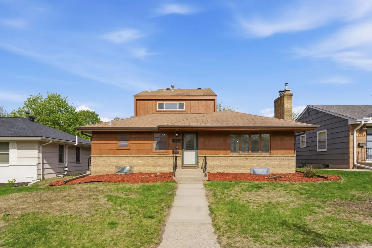 6048 Dupont AVE S, Minneapolis, MN 55419