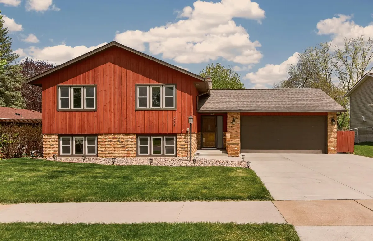 3008 5th AVE NW, Rochester, MN 55901