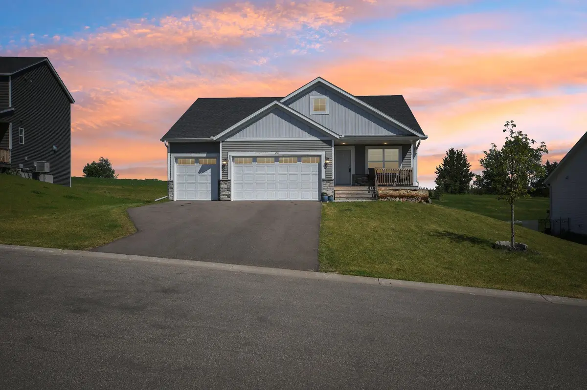 308 Walnut LN, Somerset, WI 54025