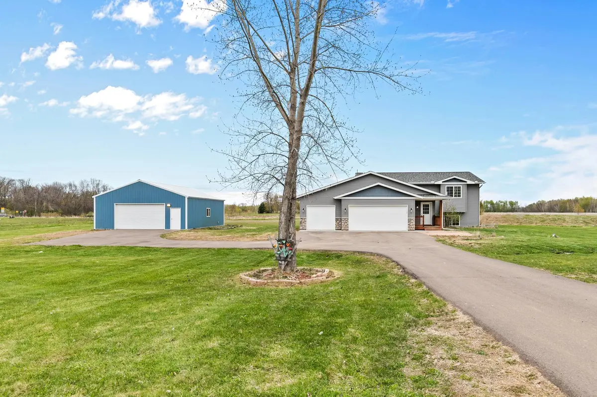 7711 Rolling Meadows CIR, Pine City, MN 55063