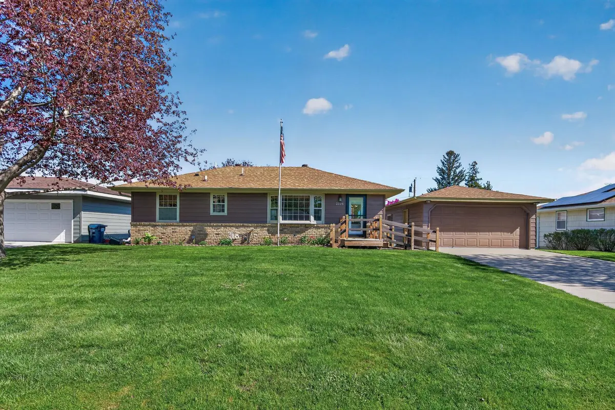 3325 143rd ST W, Rosemount, MN 55068