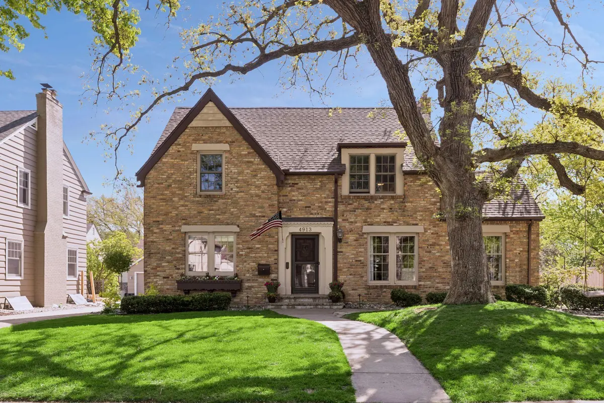 4913 Bruce AVE, Edina, MN 55424