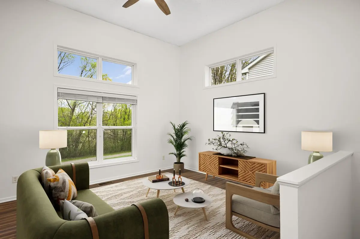 7637 Century BLVD, Chanhassen, MN 55317