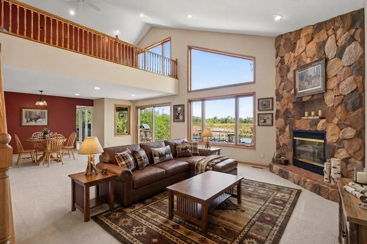 6129 Eagle Lake DR, Maple Grove, MN 55369