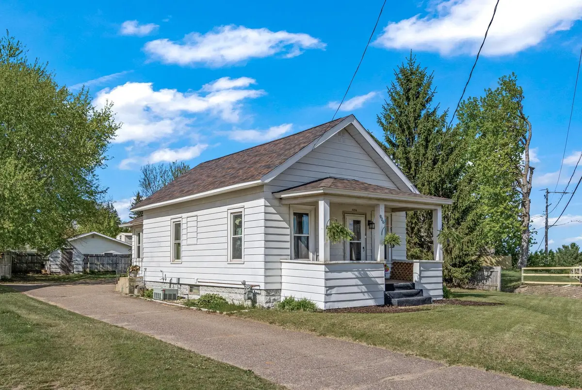 906 Cameron ST, Eau Claire, WI 54703