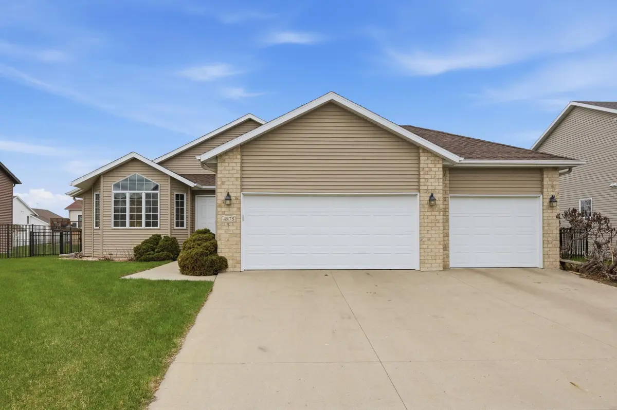 4875 43rd ST S, Fargo, ND 58104