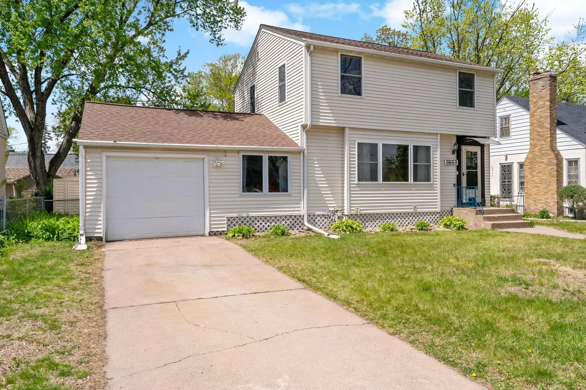 3653 Lee AVE N, Robbinsdale, MN 55422