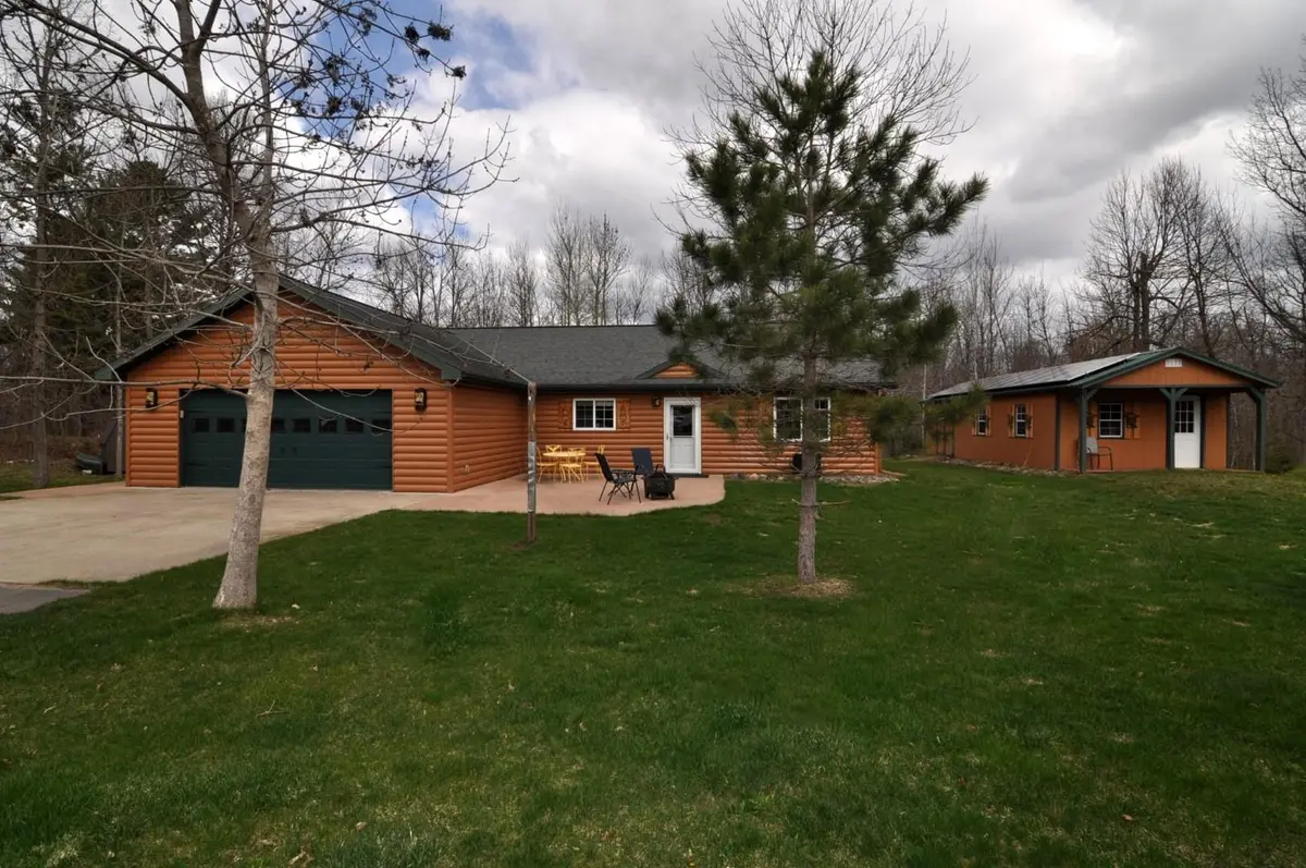 2332 Webb Forest CT NW, Hackensack, MN 56452