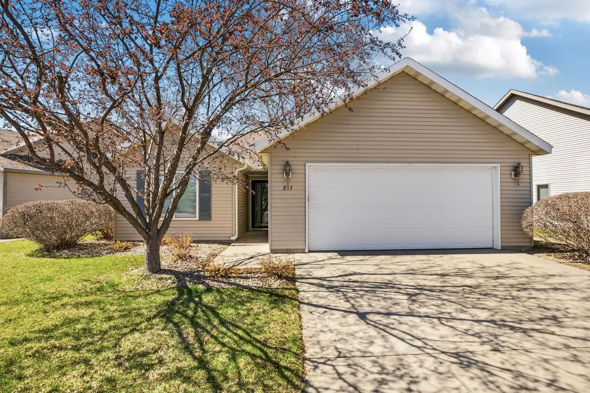 853 Aspen CIR, Waite Park, MN 56387