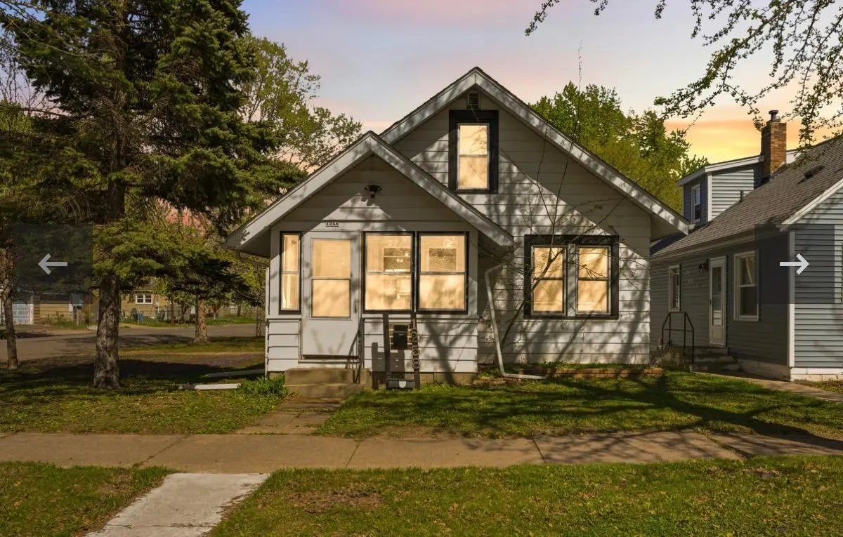 1258 Farrington ST, Saint Paul, MN 55117