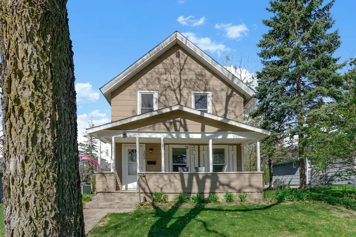 203 2nd AVE NW, Buffalo, MN 55313