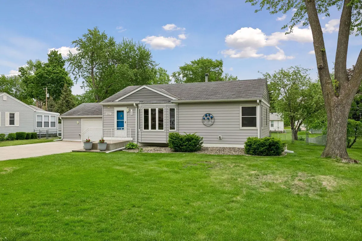 8327 2nd AVE, Bloomington, MN 55420