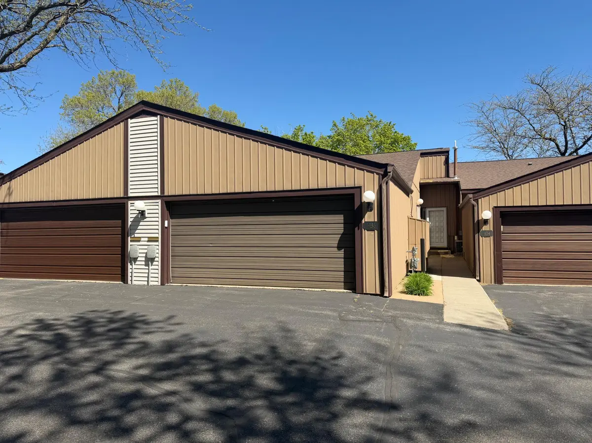 1436 Martin RD, Albert Lea, MN 56007