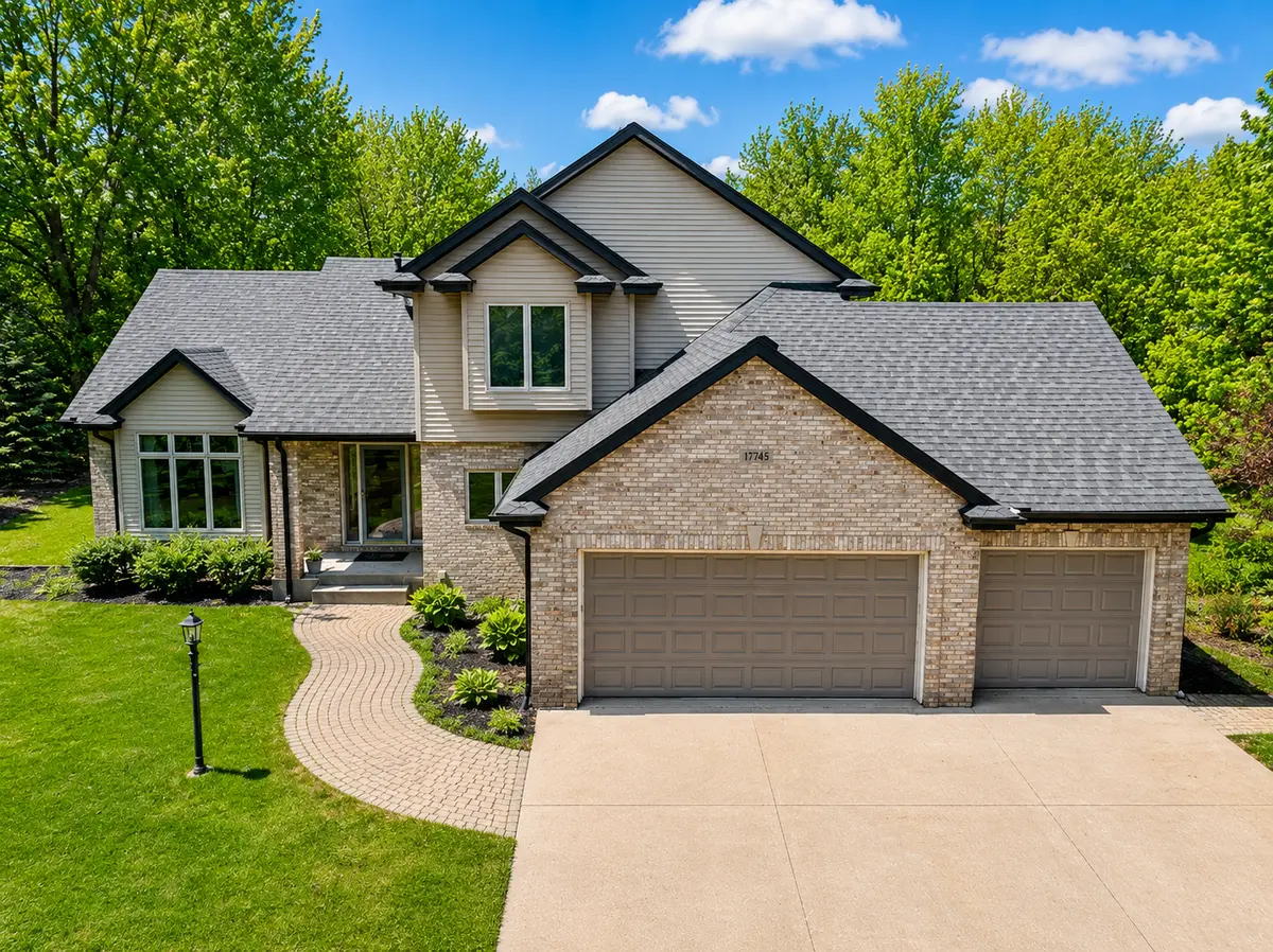 17745 Flagstaff AVE, Farmington, MN 55024