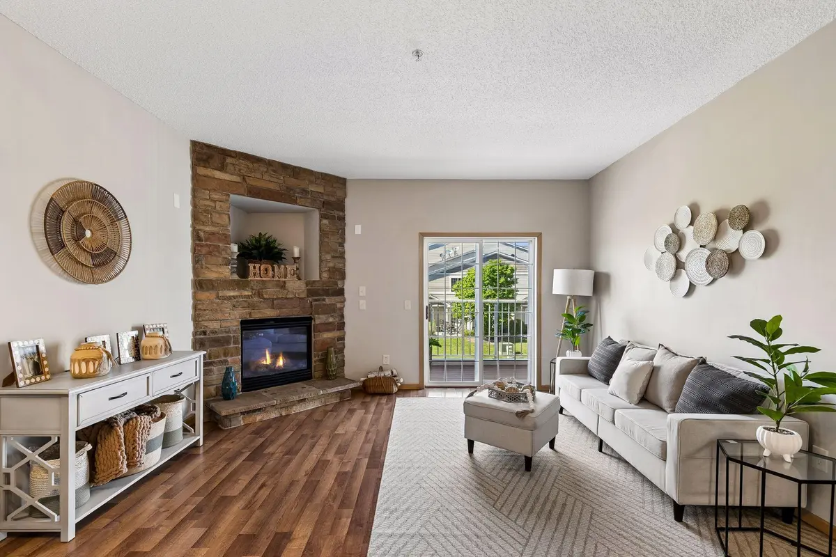 6589 Olive LN N, Maple Grove, MN 55311