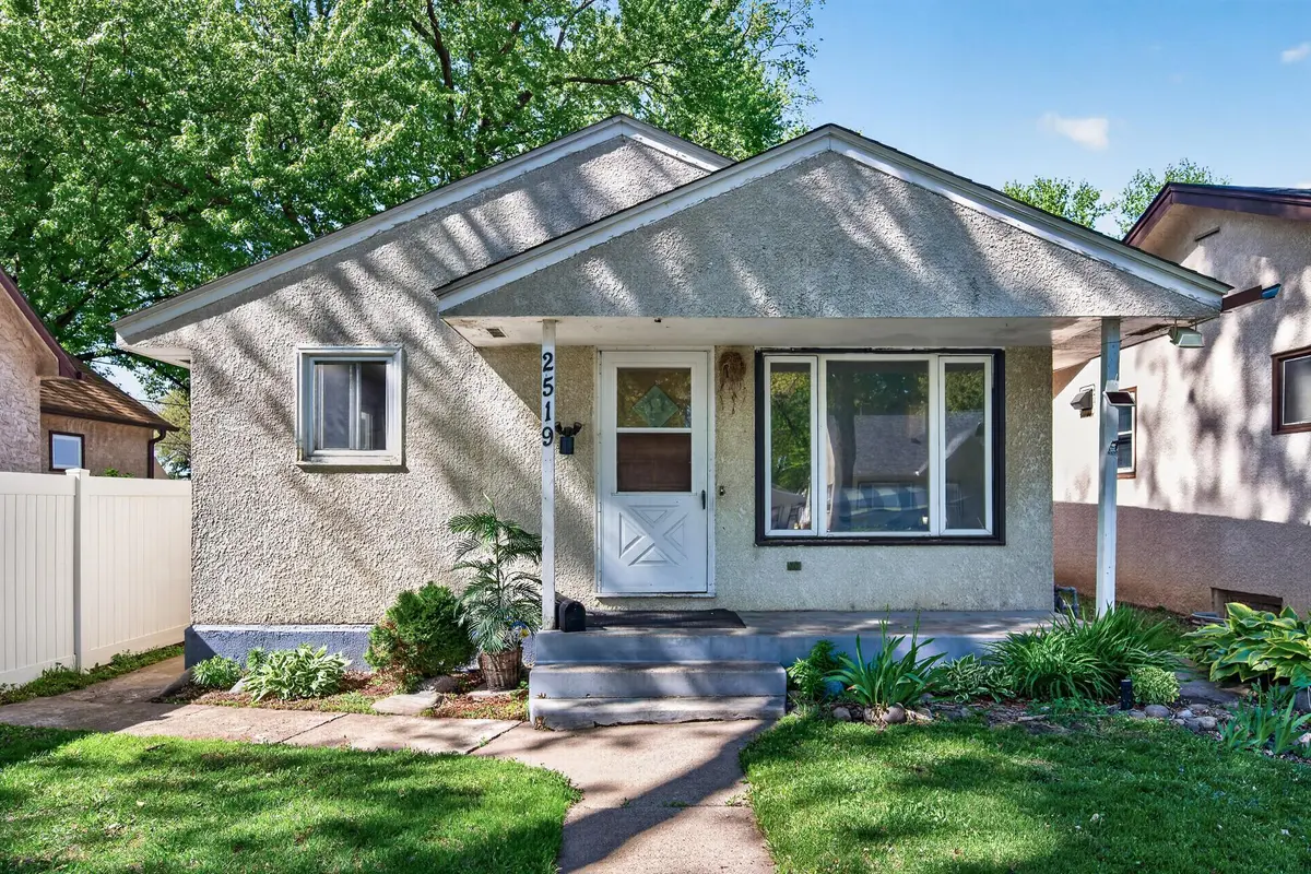 2519 3rd AVE E, North Saint Paul, MN 55109