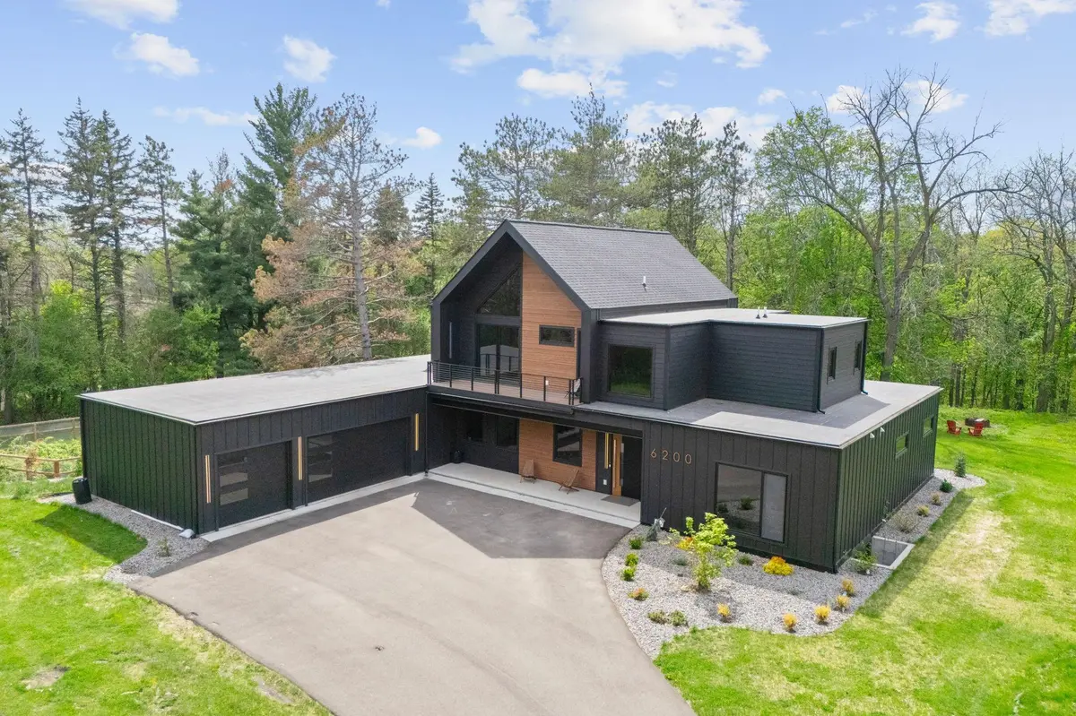 6200 Cardinal AVE, Excelsior, MN 55331