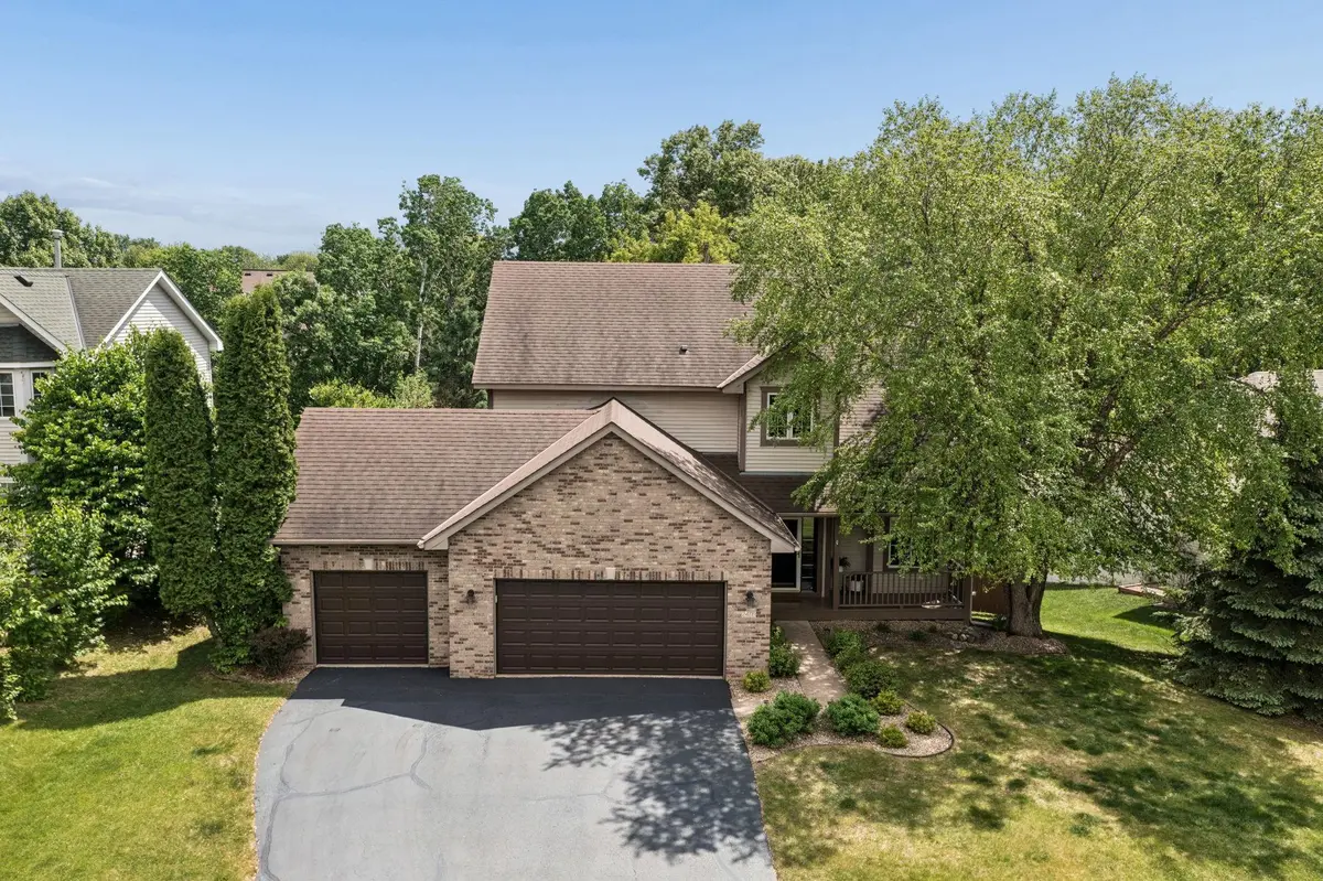 2478 Timber CT E, Maplewood, MN 55119