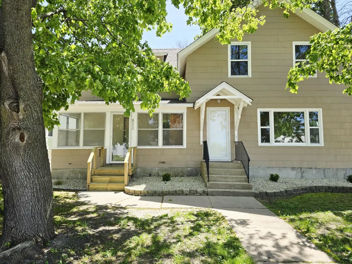 812 2nd AVE NE, Austin, MN 55912