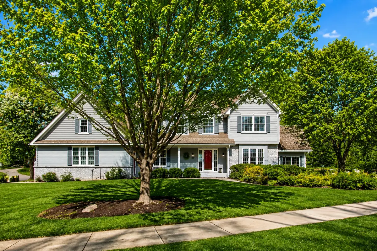 1001 Walden CT, Burnsville, MN 55337