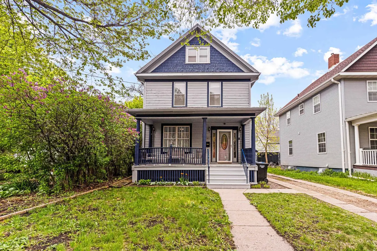 205 S 14th ST S, Fargo, ND 58103