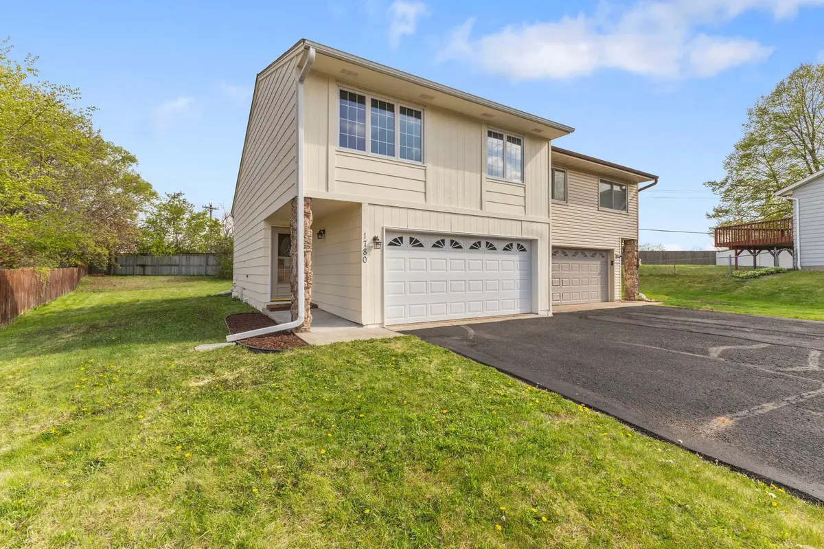 1780 Centennial DR, Roseville, MN 55113
