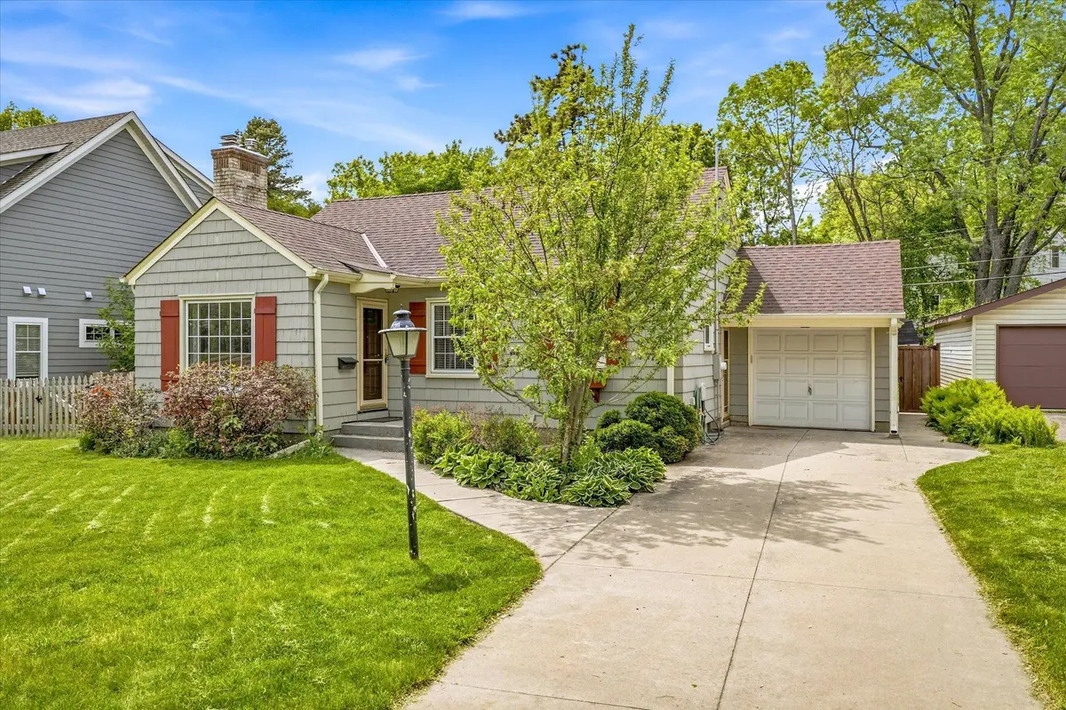 3324 Alabama AVE S, Saint Louis Park, MN 55416