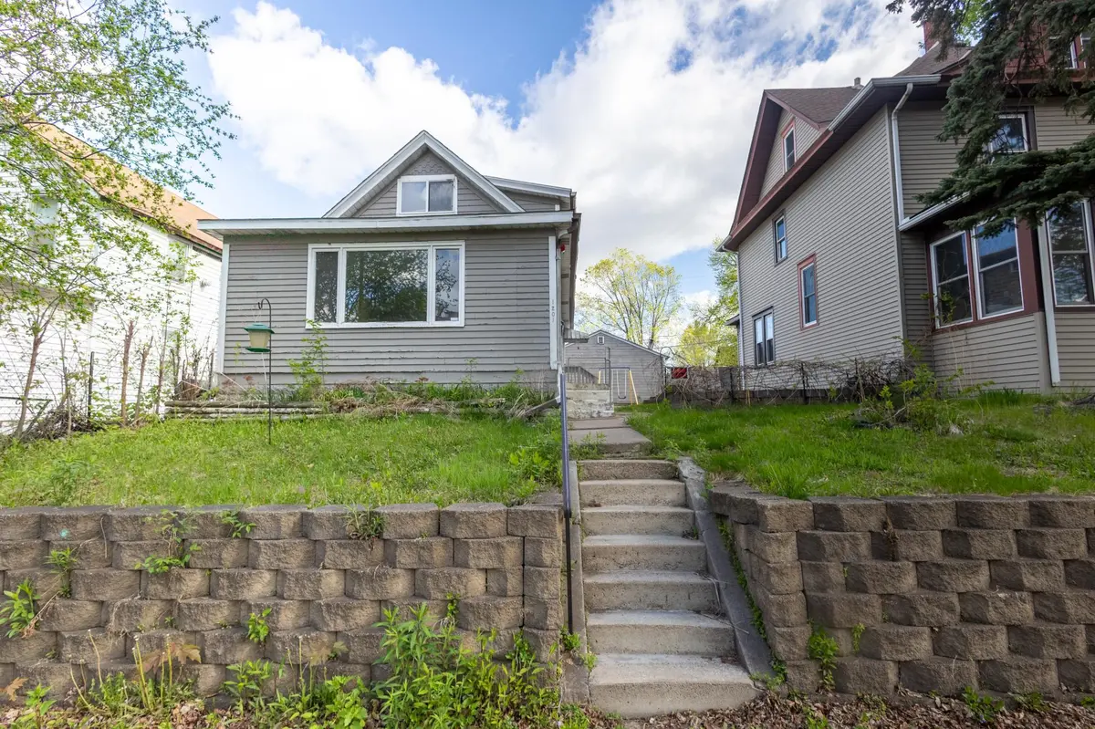 1201 Ross AVE, Saint Paul, MN 55106