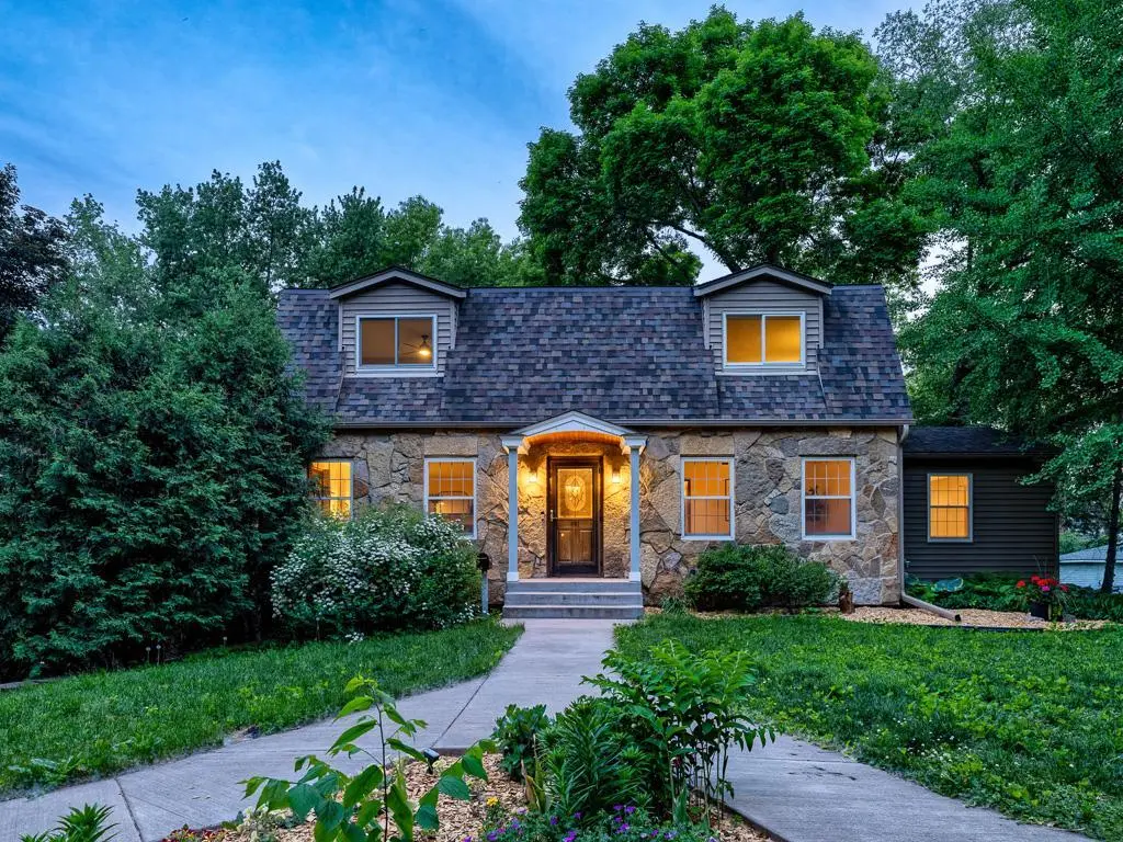 481 Desnoyer AVE, Saint Paul, MN 55104