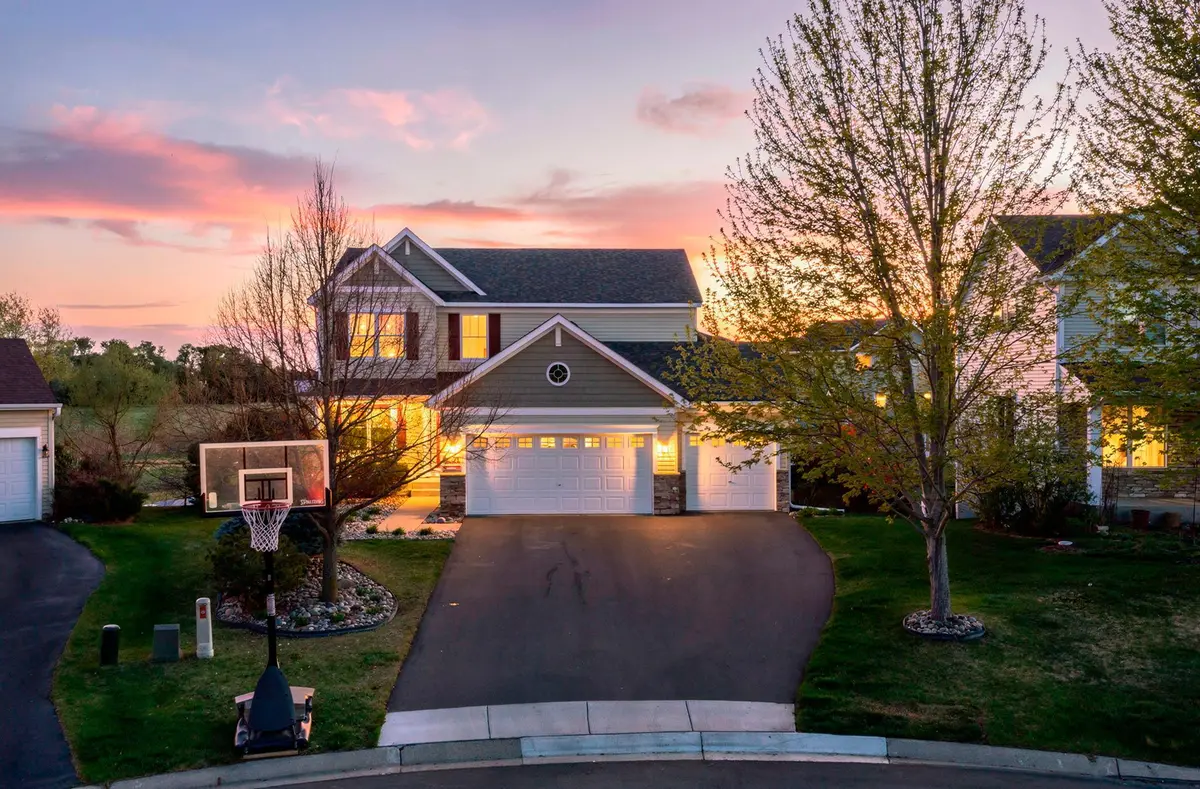 1828 Fescue CIR, Shakopee, MN 55379