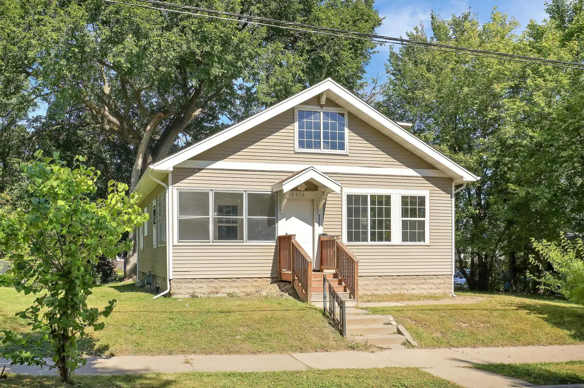 2316 24th AVE N, Minneapolis, MN 55411