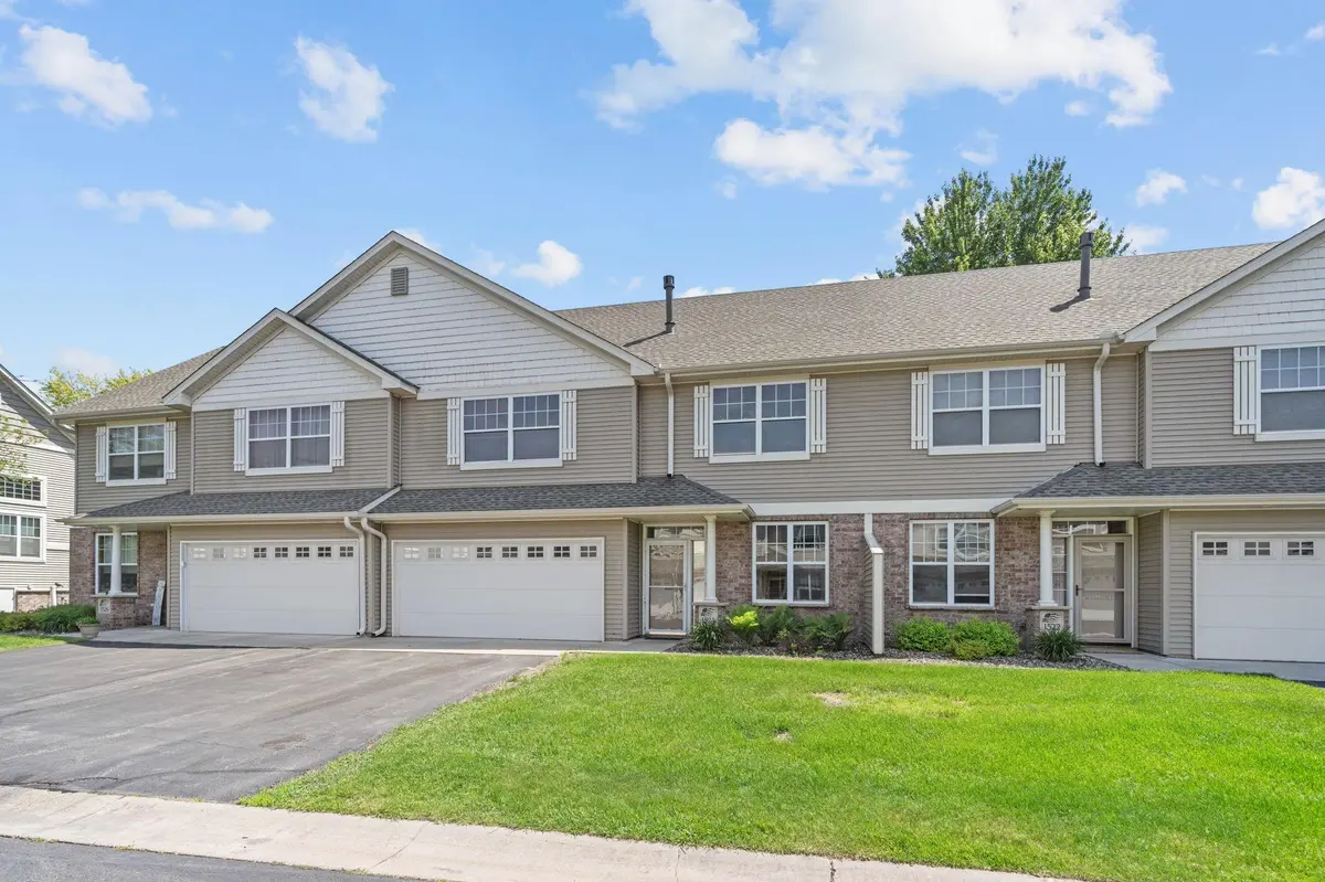 1524 Independence DR #502, Northfield, MN 55057
