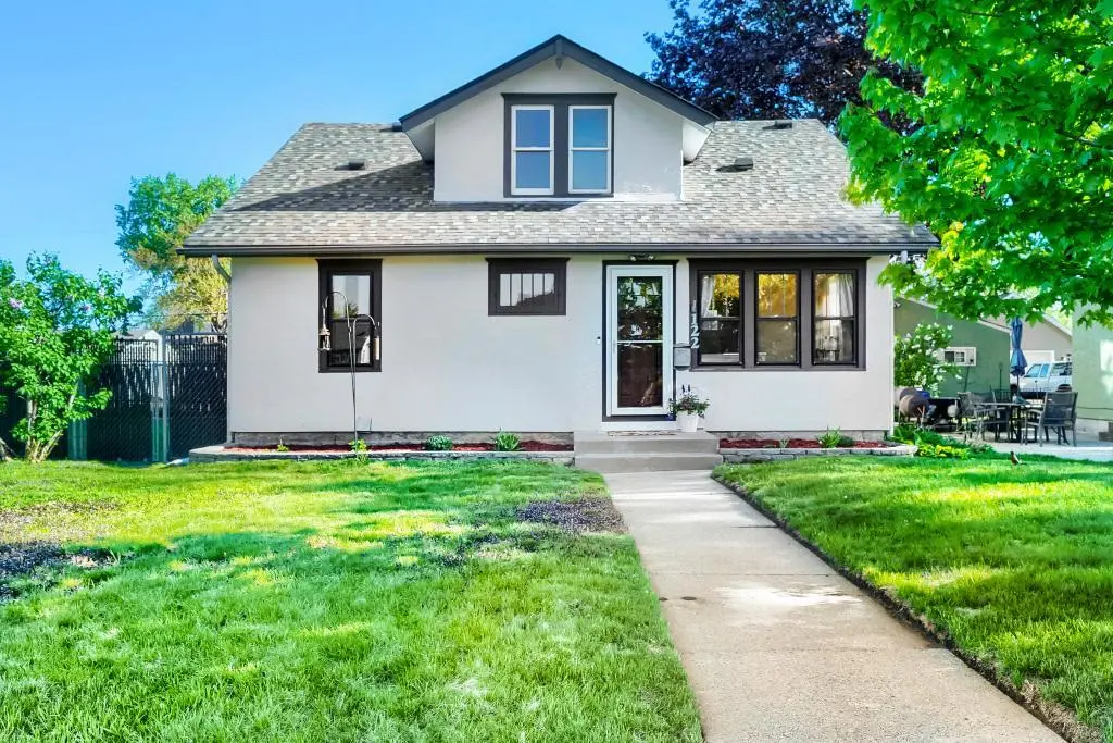 122 W Douglas ST, South Saint Paul, MN 55075